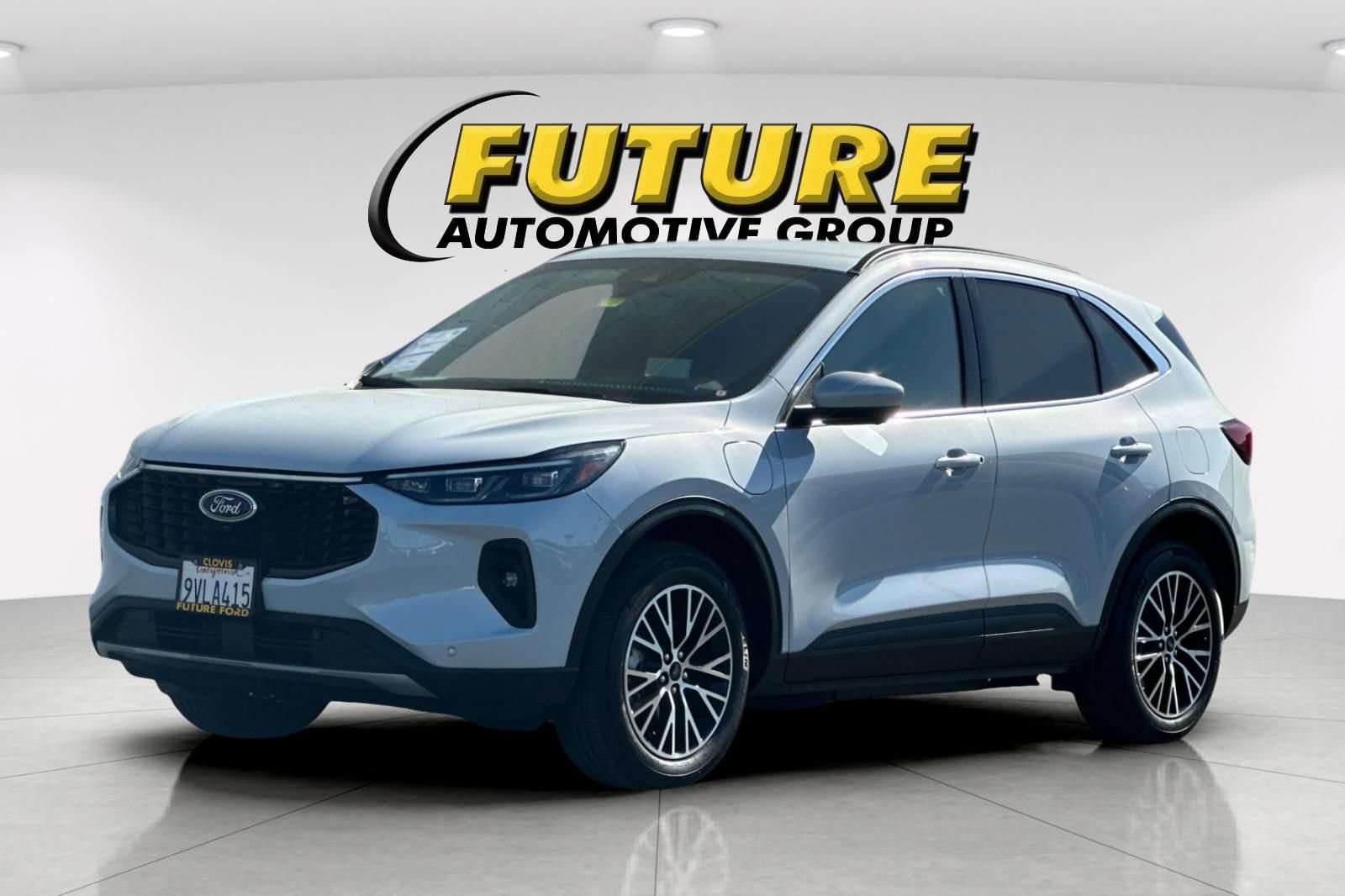 Certified 2025 Ford Escape SE w/ PHEV Premium Package FWD image 7