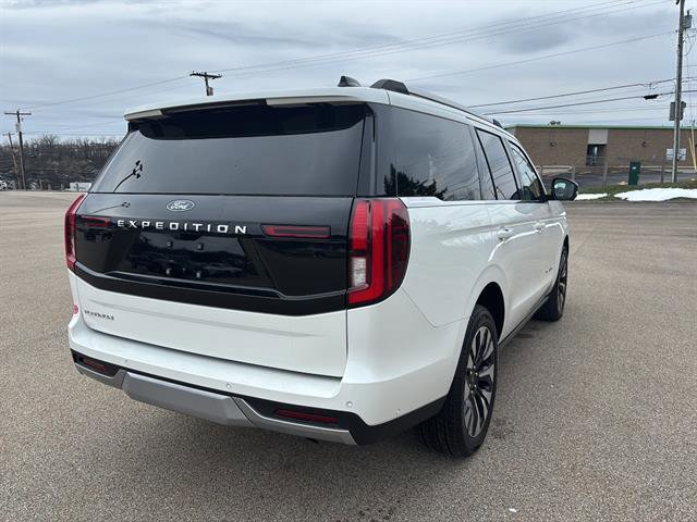 Certified 2025 Ford Expedition Platinum w/ Driver's Package image 5
