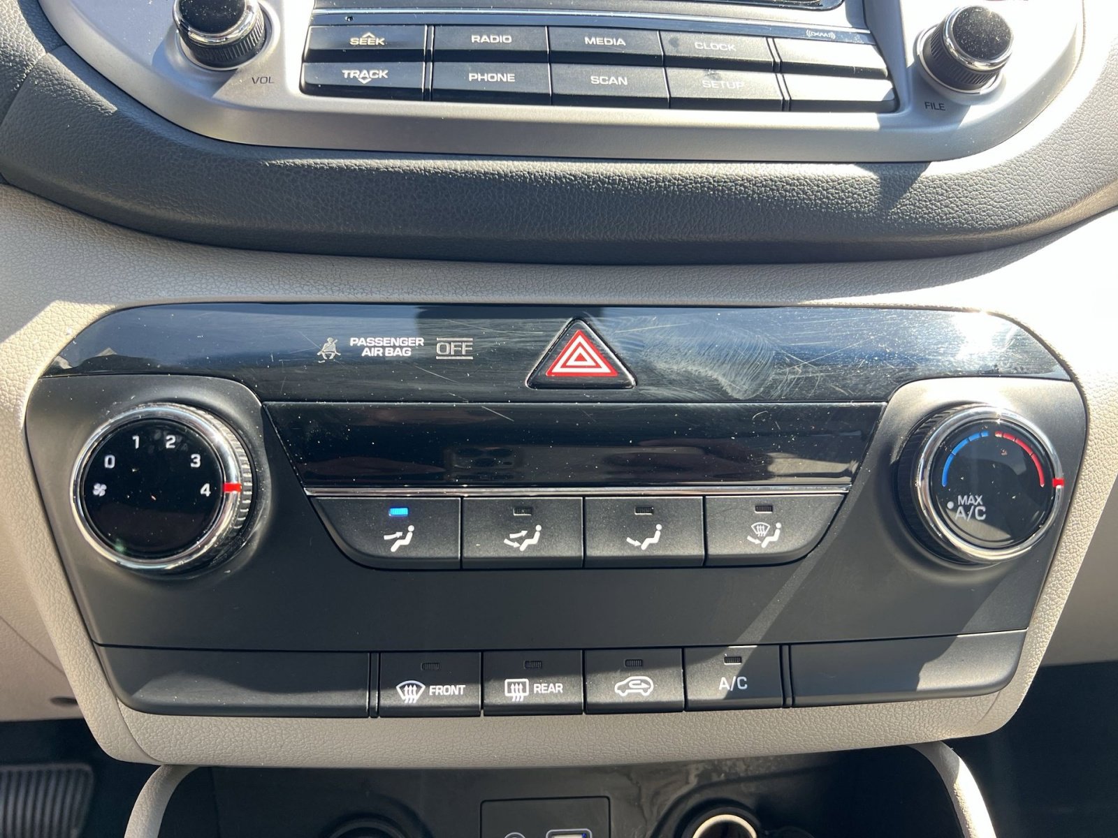 Used 2017 Hyundai Tucson SE AWD/4WD image 28