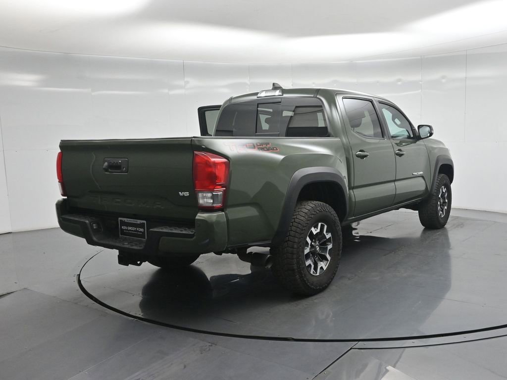 Used 2022 Toyota Tacoma TRD Off-Road w/ Technology Package RWD image 6
