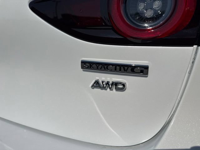 Used 2021 MAZDA MAZDA3 Hatchback w/Premium Plus Pkg AWD/4WD image 9