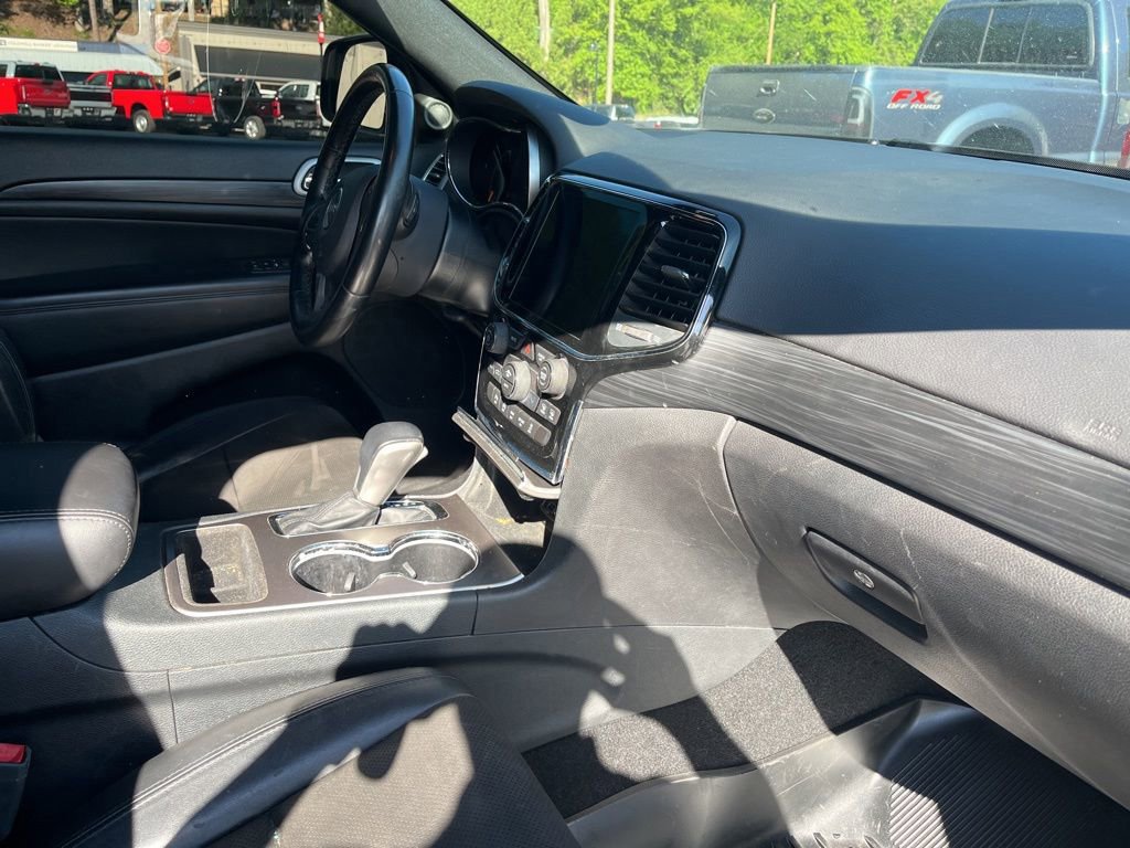 Used 2020 Jeep Grand Cherokee Altitude image 18