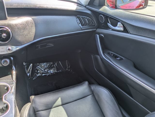 Used 2019 Kia Stinger RWD image 16