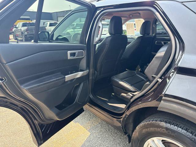 Certified 2023 Ford Explorer XLT w/ Equipment Group 202A AWD/4WD image 7