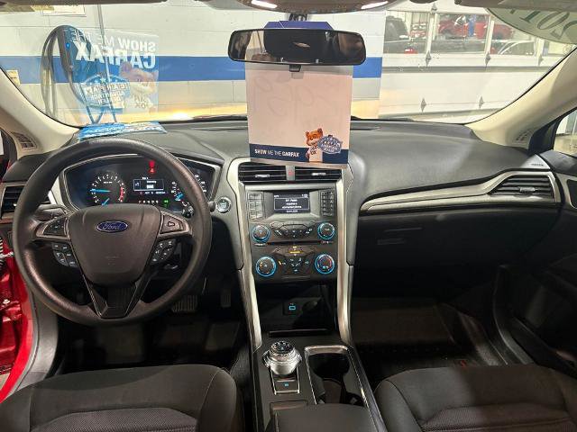 Certified 2017 Ford Fusion SE FWD image 15