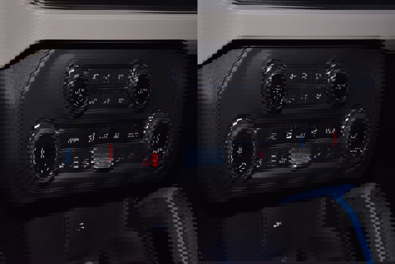 Certified 2023 Ford Bronco Wildtrak image 31