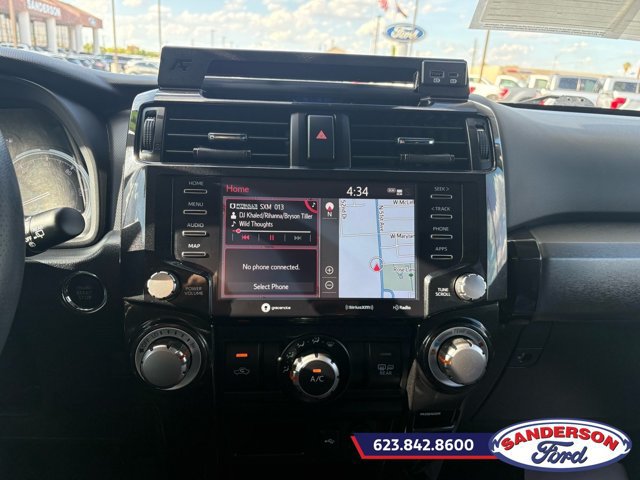 Used 2021 Toyota 4Runner Venture w/ Moonroof Package AWD/4WD image 17
