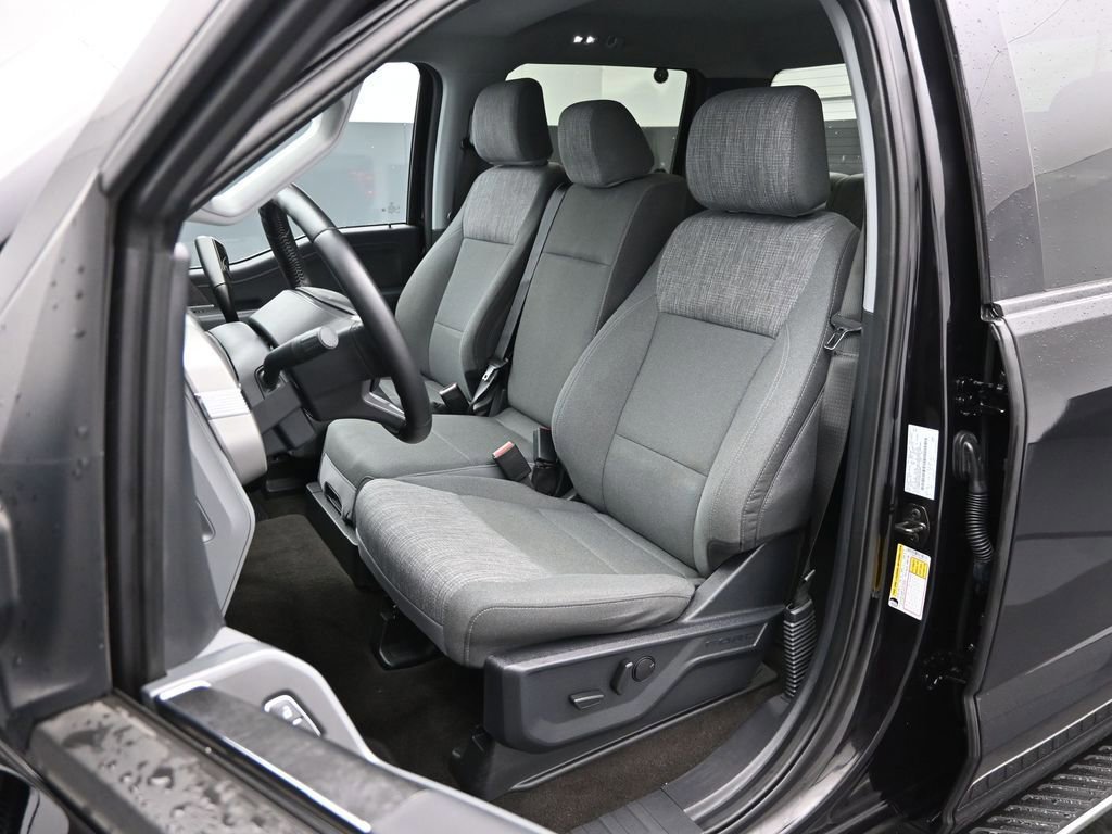 Certified 2022 Ford F150 XLT w/ Equipment Group 302A High image 36