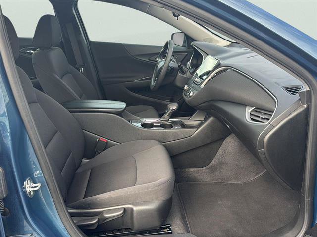 Used 2025 Chevrolet Malibu LT FWD image 14