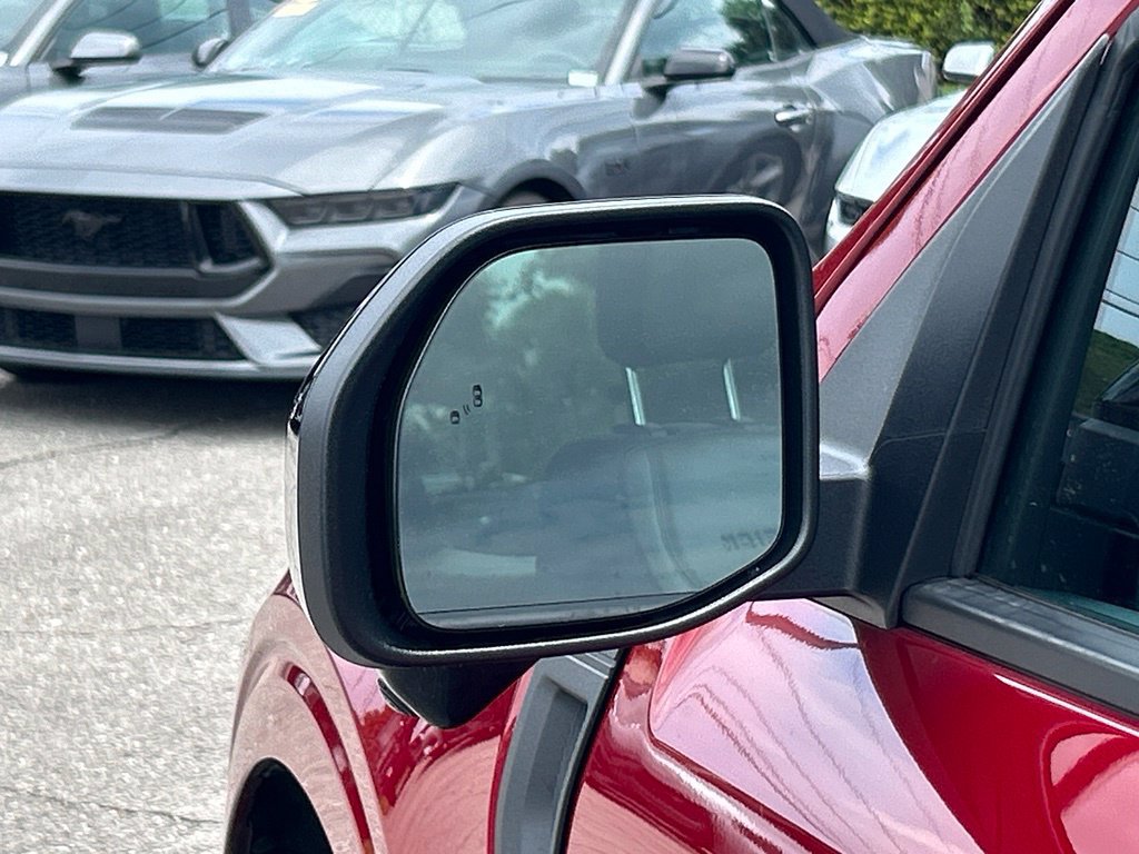 Certified 2025 Ford Maverick Lariat AWD/4WD image 18