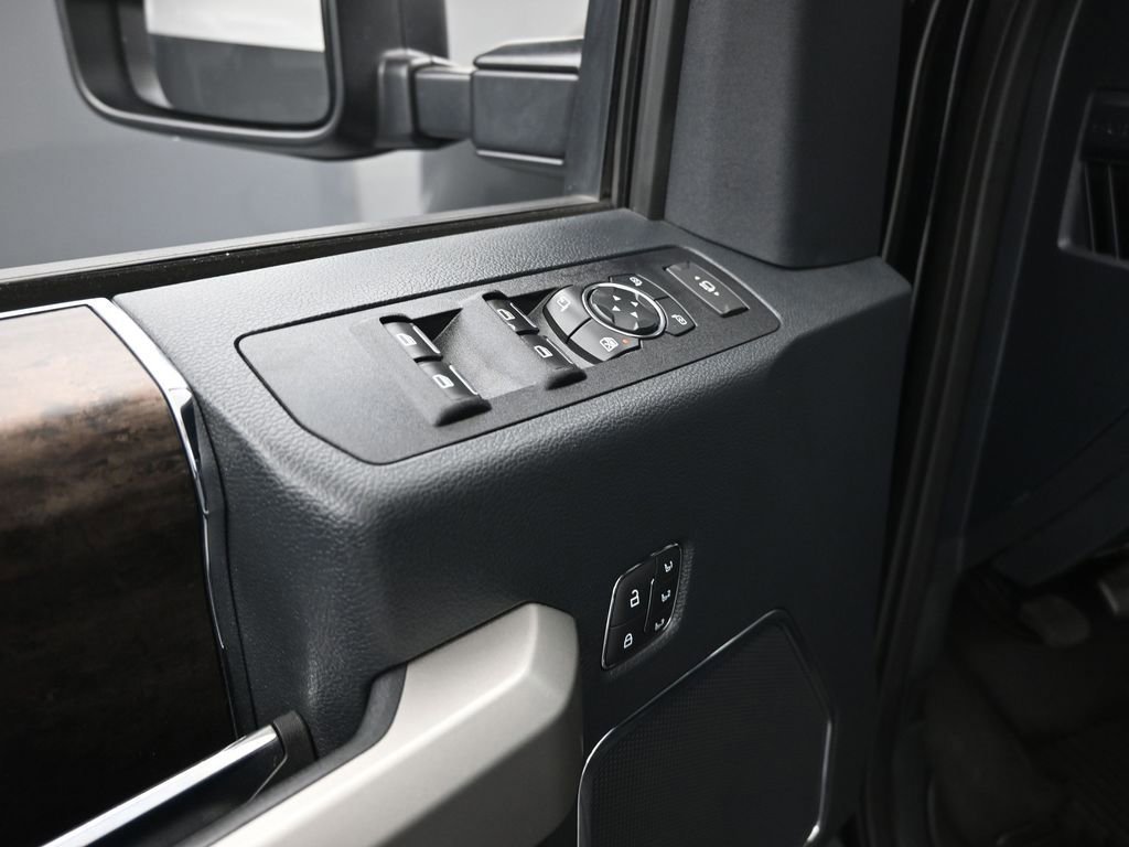 Certified 2022 Ford F250 Lariat w/ Lariat Ultimate Package image 39