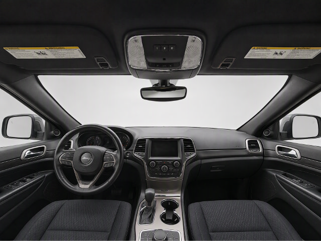 Used 2018 Jeep Grand Cherokee Laredo AWD/4WD image 14