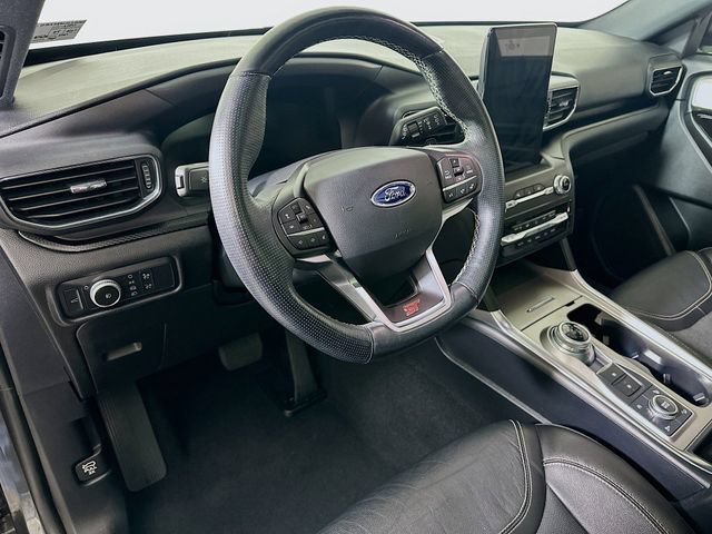 Certified 2020 Ford Explorer ST w/ Premium Technology Package AWD/4WD image 11