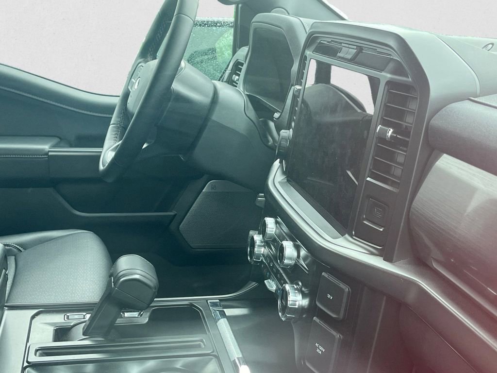 Certified 2025 Ford F150 Lariat w/ Equipment Group 501A Mid image 5