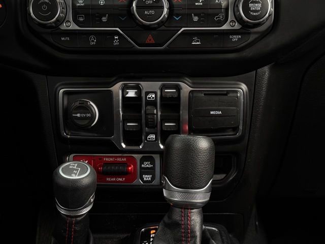 Used 2022 Jeep Gladiator Rubicon w/ LED Lighting Group AWD/4WD image 34