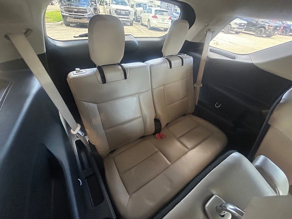 Certified 2023 Ford Explorer Limited w/ Equipment Group 301A image 33