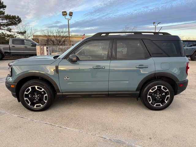 Certified 2022 Ford Bronco Sport Outer Banks w/ Tech Package image 2
