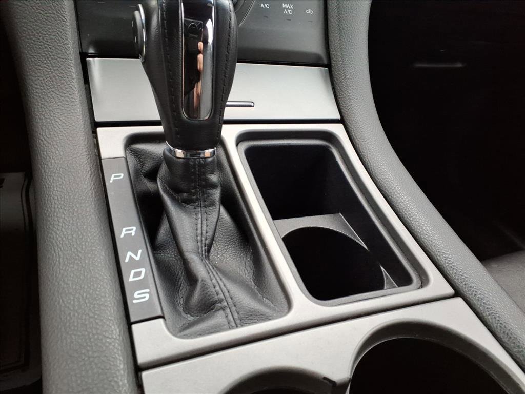 Certified 2018 Ford Taurus SEL w/ Equipment Group 201A image 24