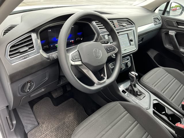 Used 2023 Volkswagen Tiguan S FWD image 12
