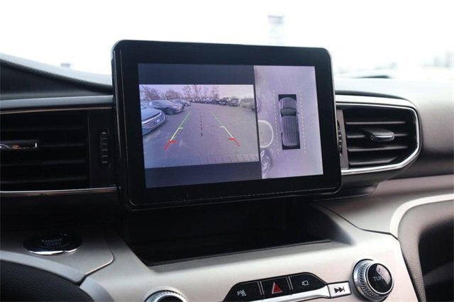 Certified 2023 Ford Explorer XLT w/ Equipment Group 202A image 15