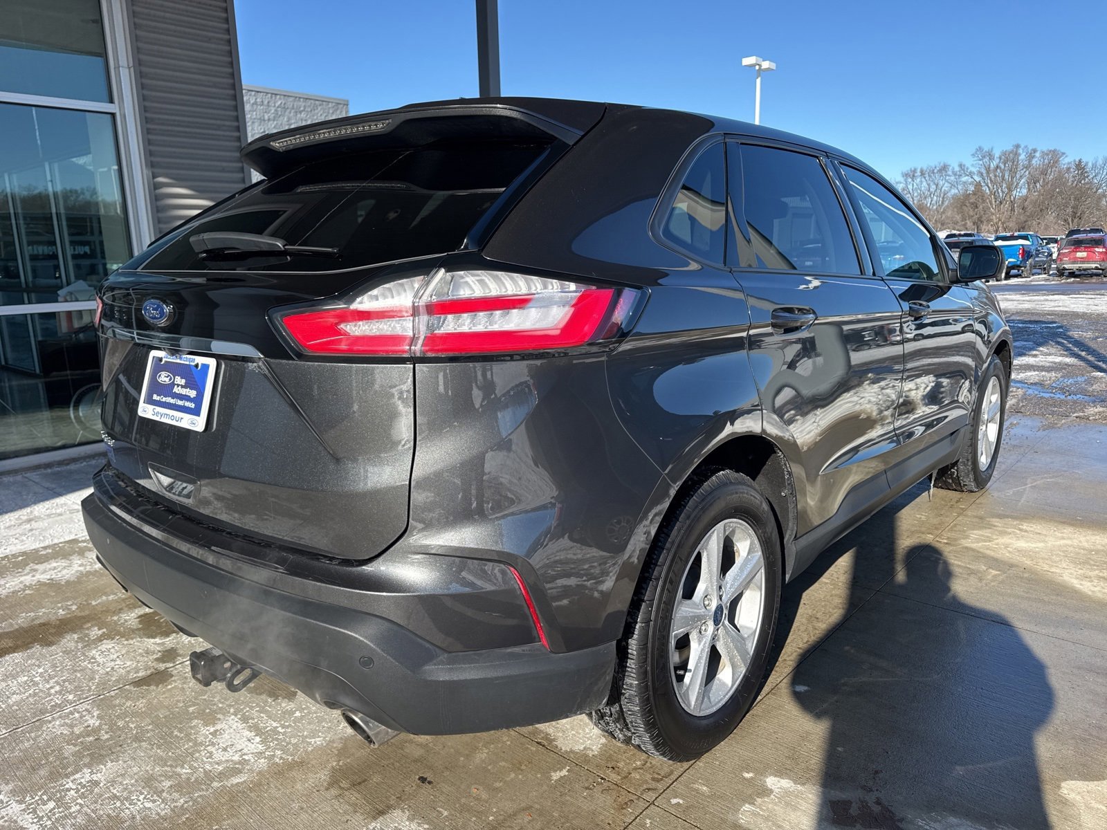 Certified 2020 Ford Edge SE image 5