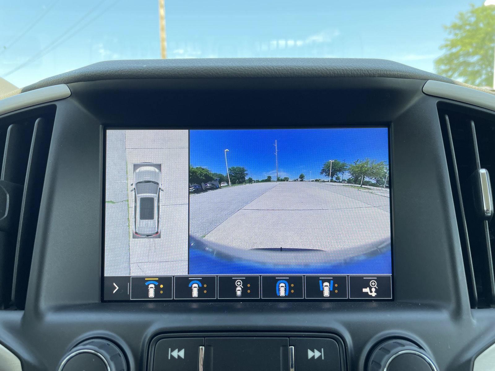 Used 2019 GMC Terrain Denali w/ Advanced Safety Package AWD/4WD image 26