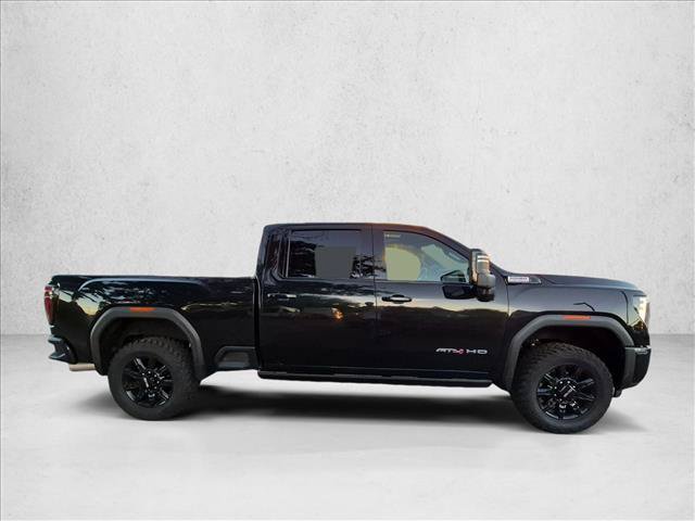 Used 2024 GMC Sierra 2500 AT4 w/ AT4 Premium Plus Package AWD/4WD image 4