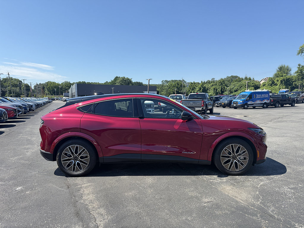 Certified 2025 Ford Mustang Mach-E Premium AWD/4WD image 9