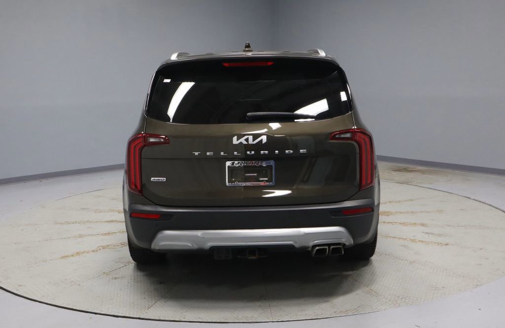 Used 2022 Kia Telluride SX w/ SX Prestige Package image 4