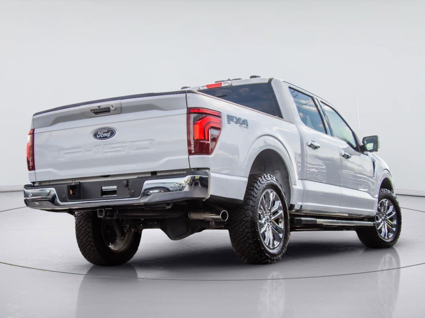 Certified 2024 Ford F150 Lariat w/ Bed Utility Package AWD/4WD image 4