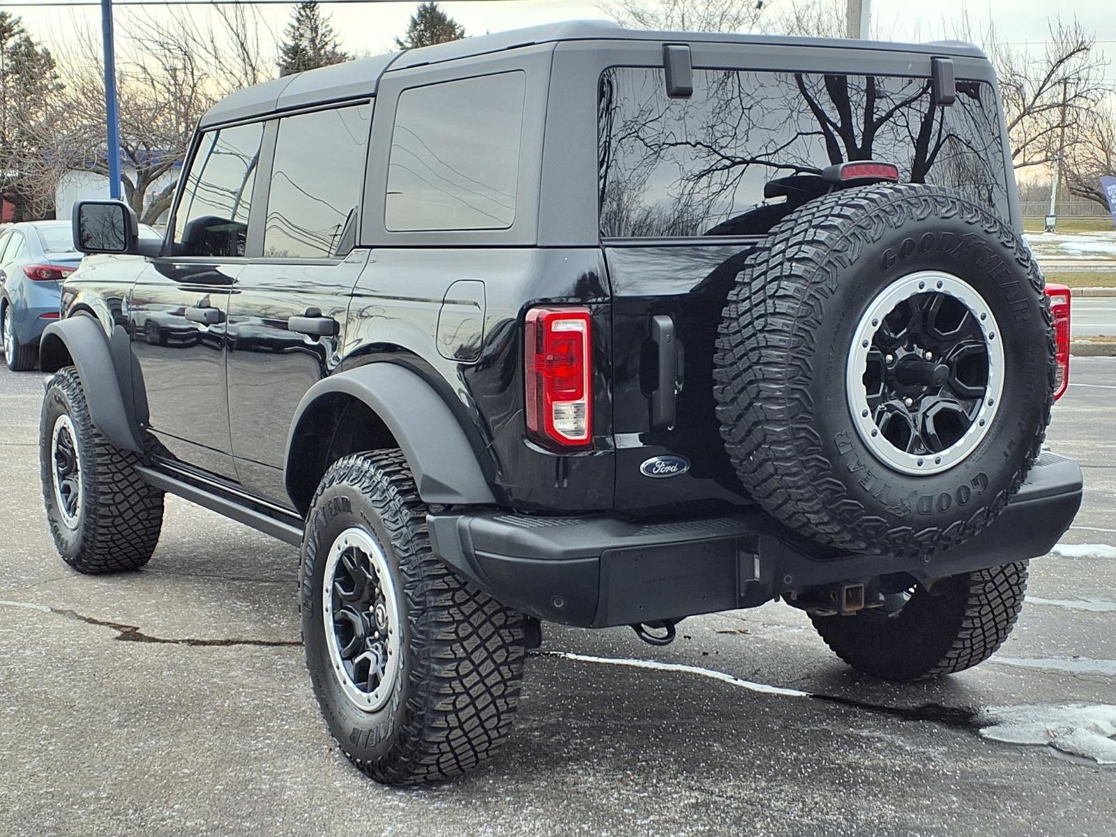 Certified 2024 Ford Bronco Black Diamond w/ Sasquatch Package image 4