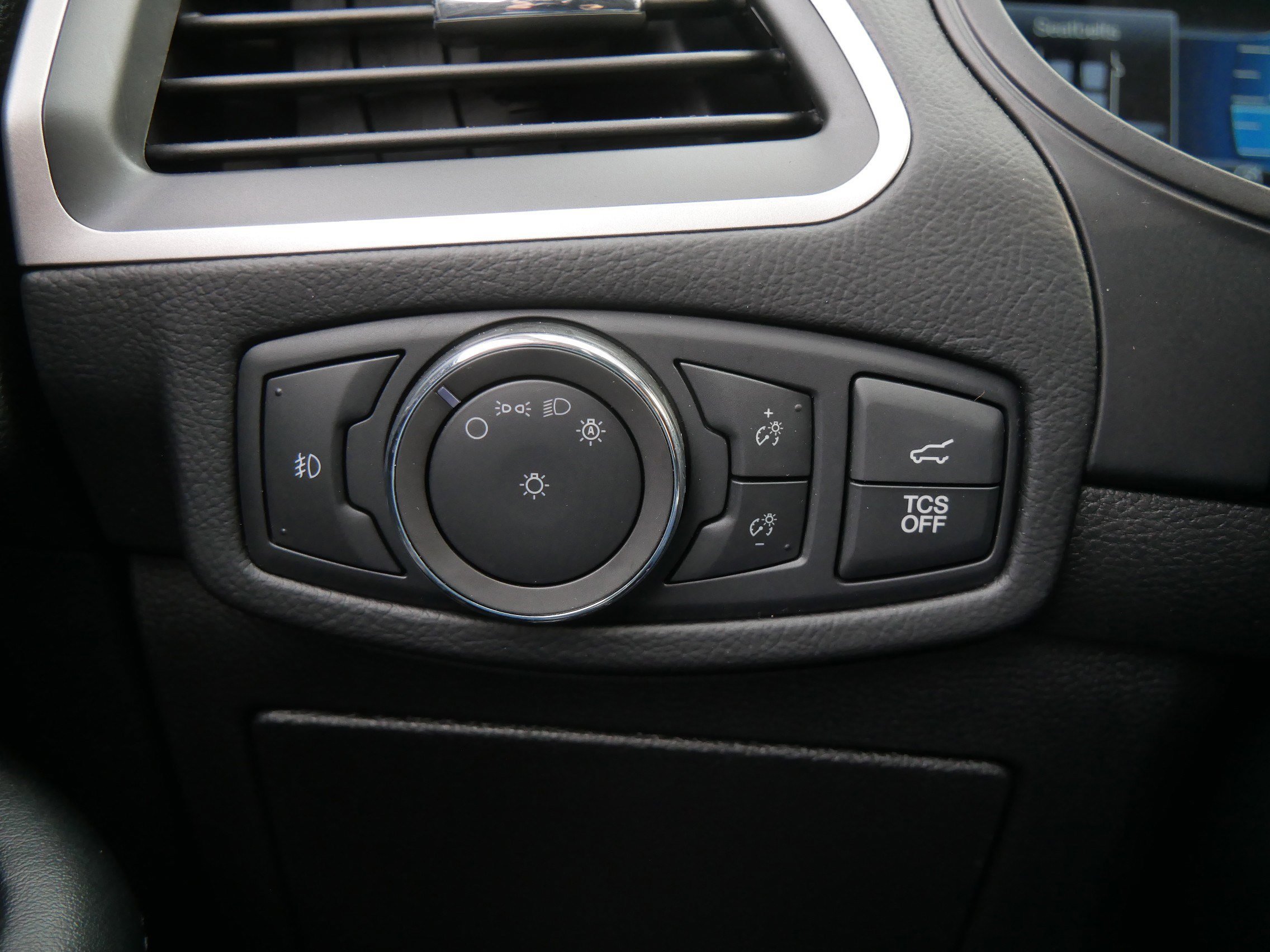 Certified 2023 Ford Edge SEL w/ Convenience Package image 26