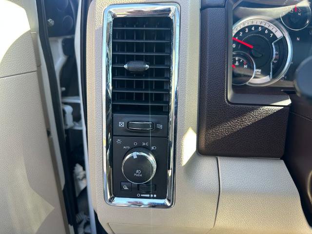 Used 2017 RAM 1500 Laramie w/ Convenience Group AWD/4WD image 17