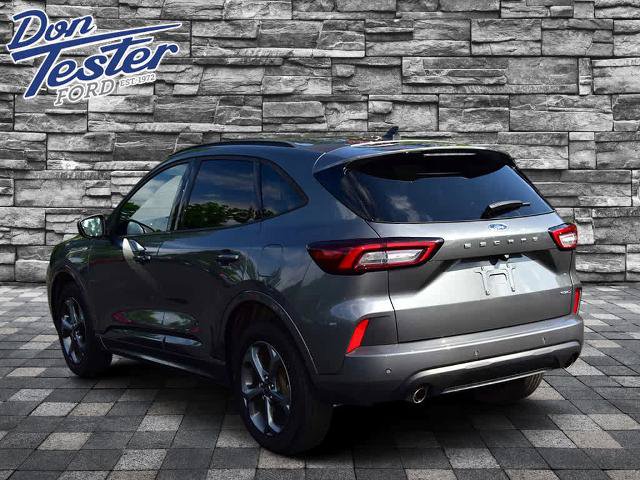 Certified 2023 Ford Escape ST-Line Select w/ Tech Pack #1 AWD/4WD image 5