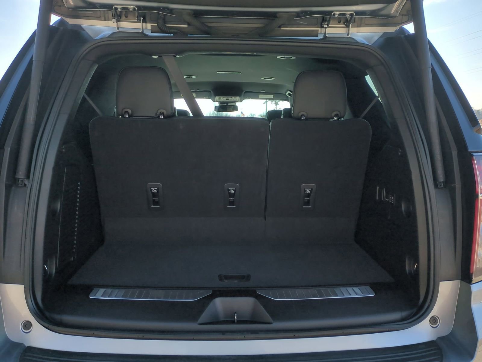 Used 2023 Chevrolet Tahoe Premier image 41