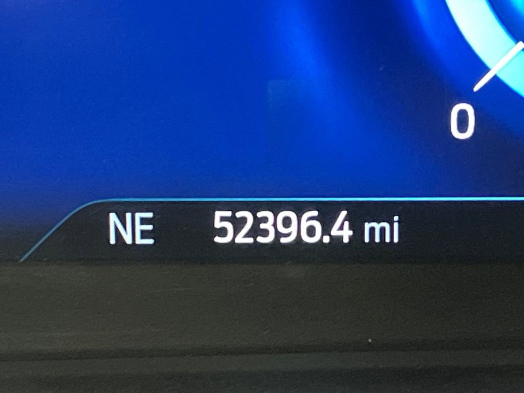 Certified 2020 Ford Explorer Platinum w/ Premium Technology Package image 21