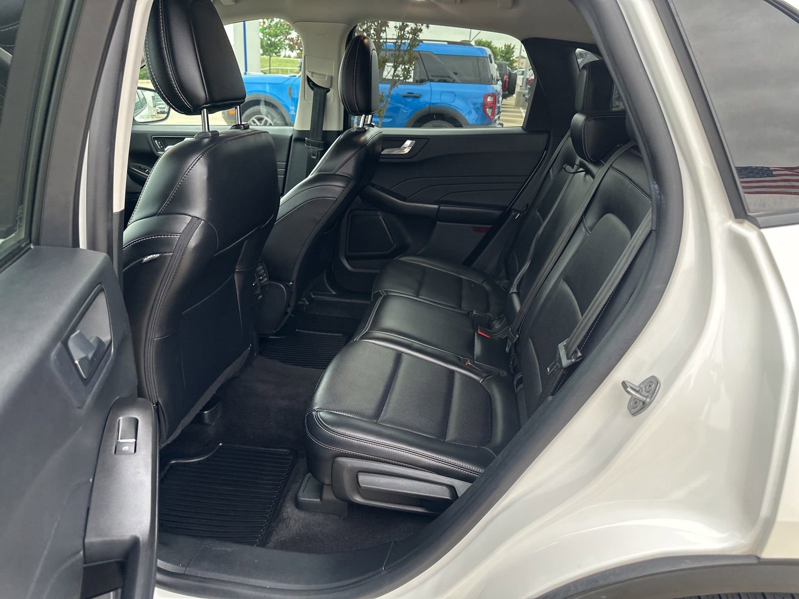 Certified 2021 Ford Escape SEL FWD image 12