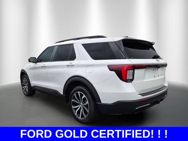Certified 2025 Ford Explorer ST-Line AWD/4WD image 3