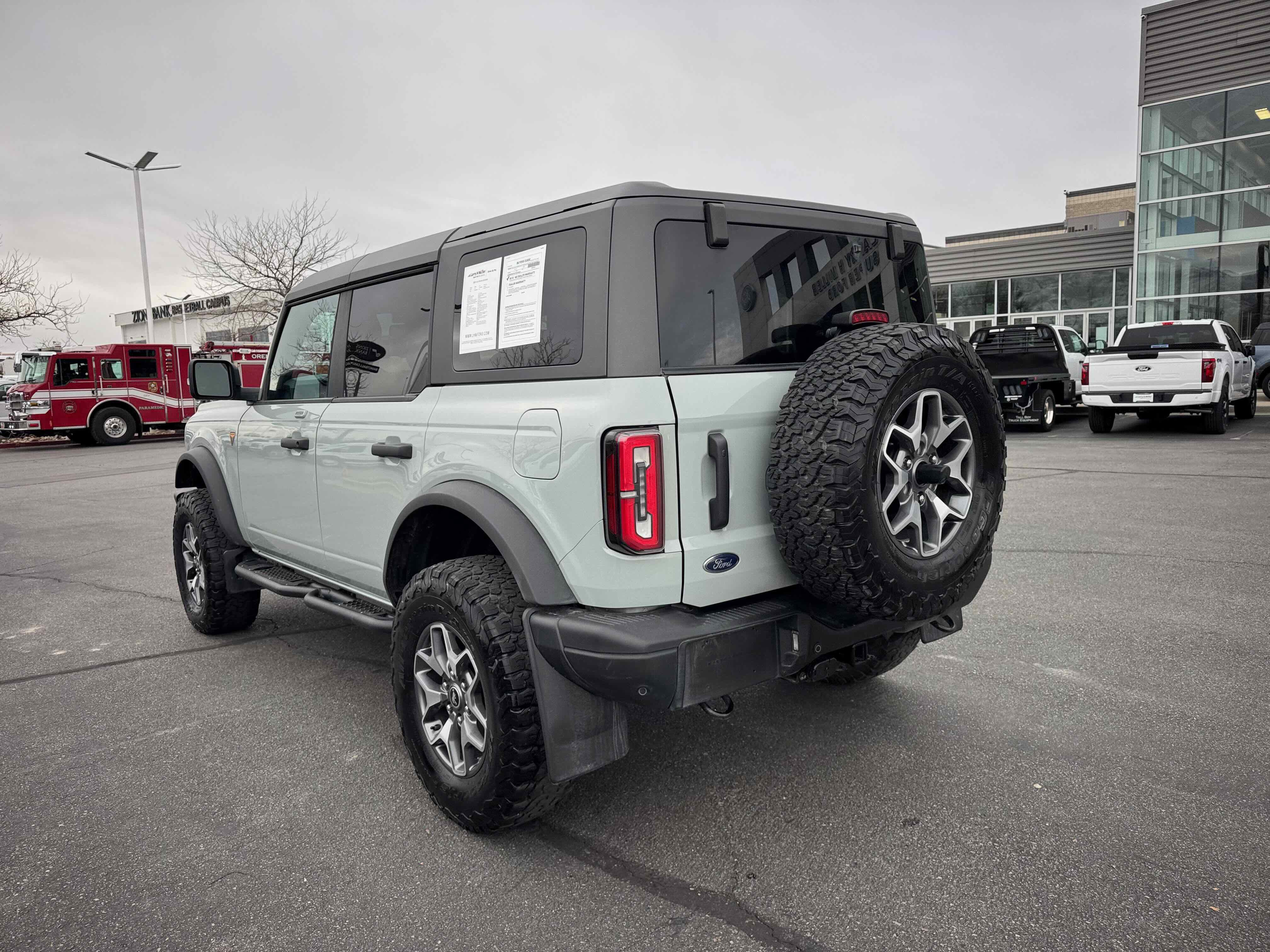 Certified 2023 Ford Bronco Badlands image 5