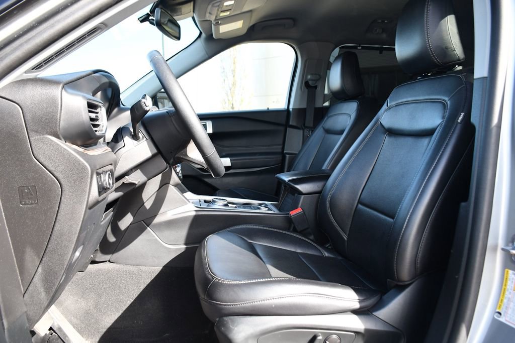 Certified 2024 Ford Explorer Limited AWD/4WD image 13