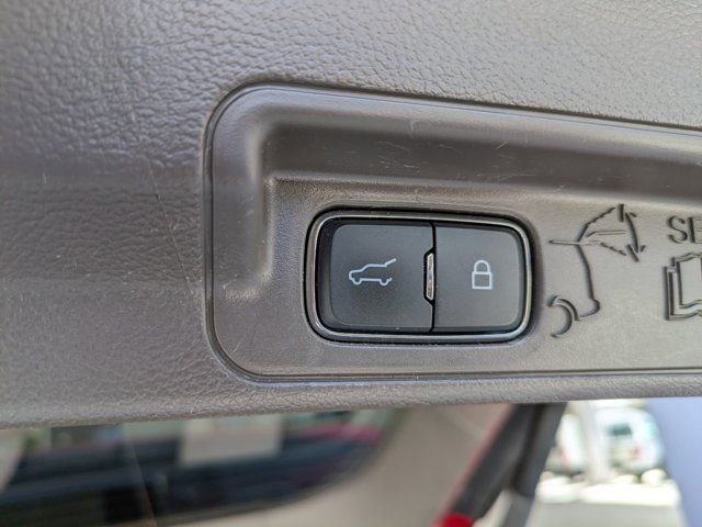 Certified 2022 Ford Explorer Platinum w/ Equipment Group 601A image 22