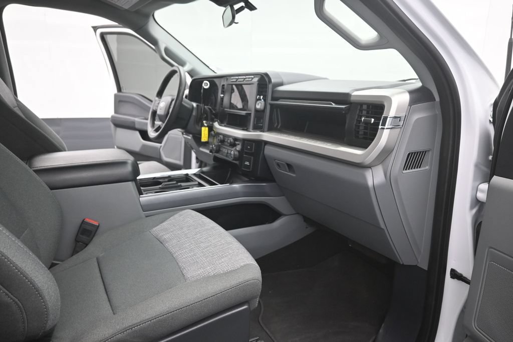 Certified 2024 Ford F350 XLT AWD/4WD image 24