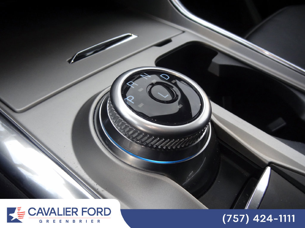 Certified 2022 Ford Explorer XLT w/ Equipment Group 202A AWD/4WD image 12