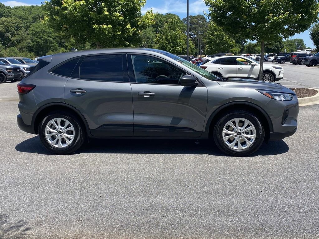 Certified 2025 Ford Escape Active FWD image 2