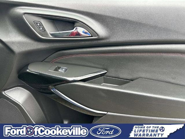 Used 2025 Chevrolet Trax RS w/ Driver Confidence Package FWD image 23