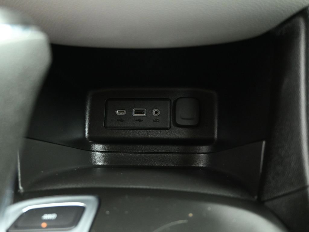 Used 2019 Chevrolet Equinox LS AWD/4WD image 17