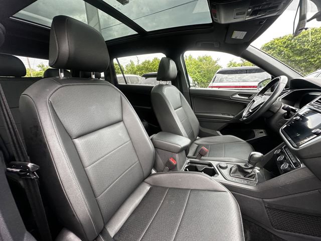 Used 2019 Volkswagen Tiguan SEL R-Line AWD/4WD image 34