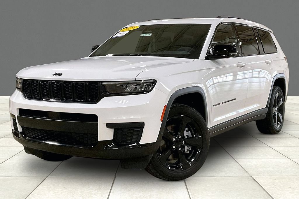 Used 2023 Jeep Grand Cherokee L Laredo AWD/4WD image 2