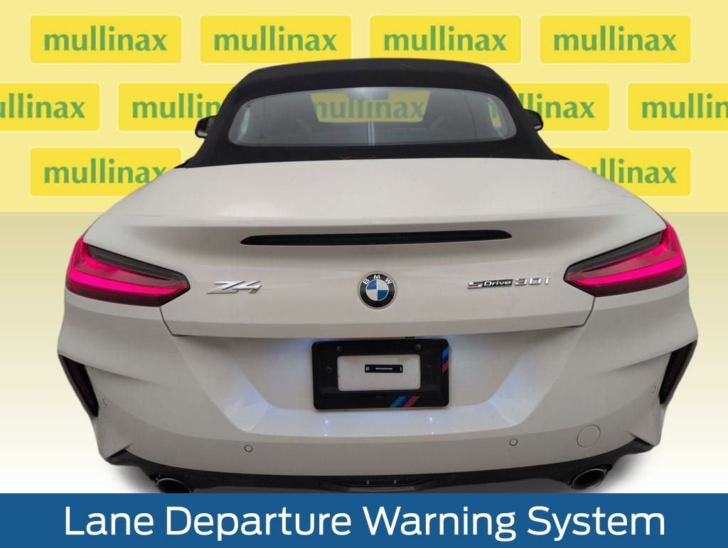 Used 2025 BMW Z4 sDrive30i image 4