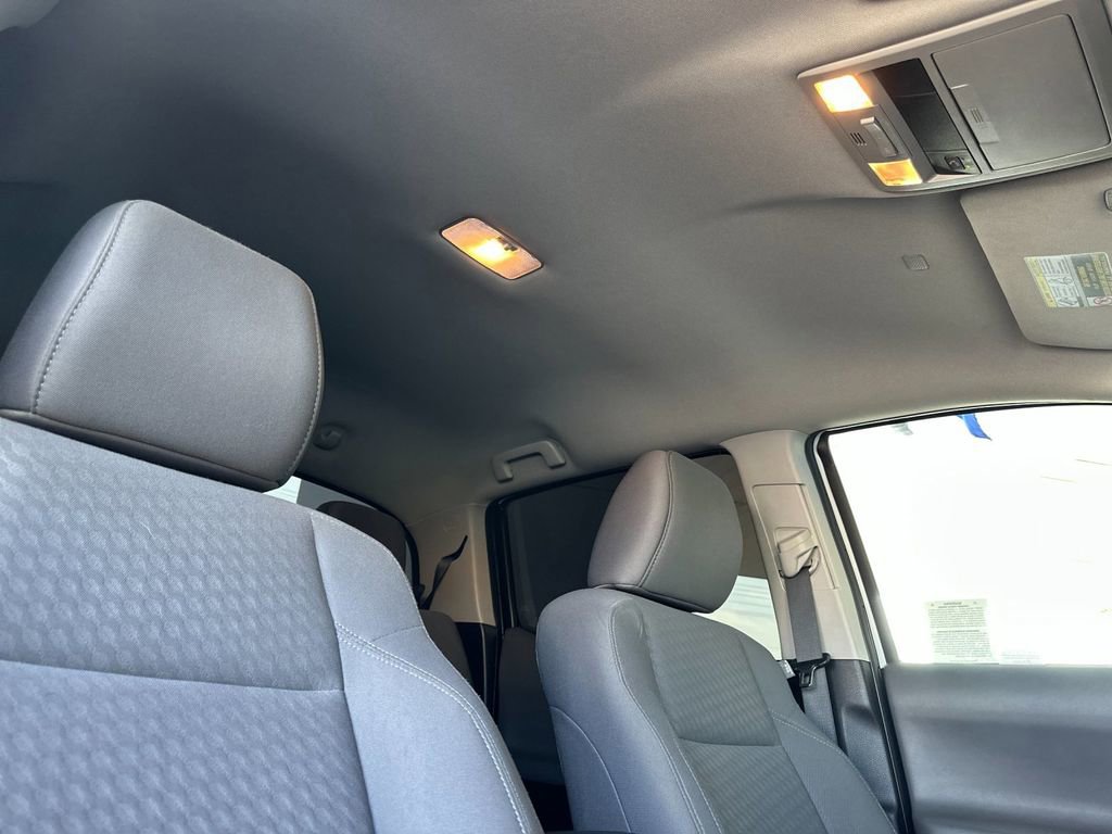 Used 2023 Toyota Tacoma SR5 RWD image 15